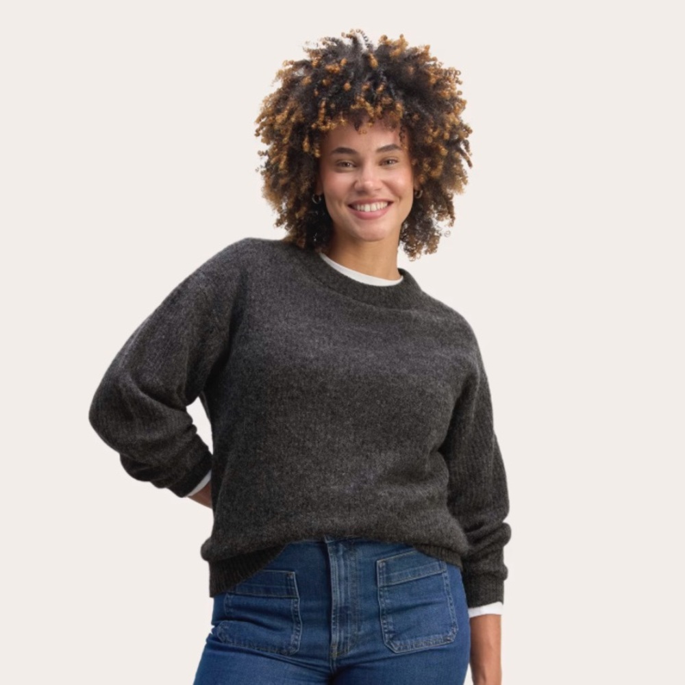 Everlane cocoon crew in alpaca dark charcoal size small